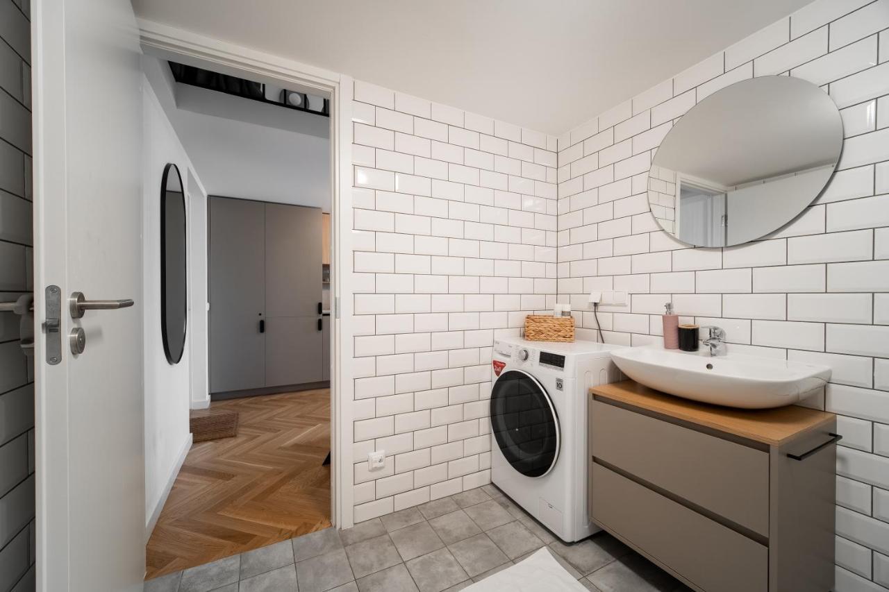 Owl Jazz Apartments - Luxury Apartments In The Heart Of The City Каунас Екстериор снимка