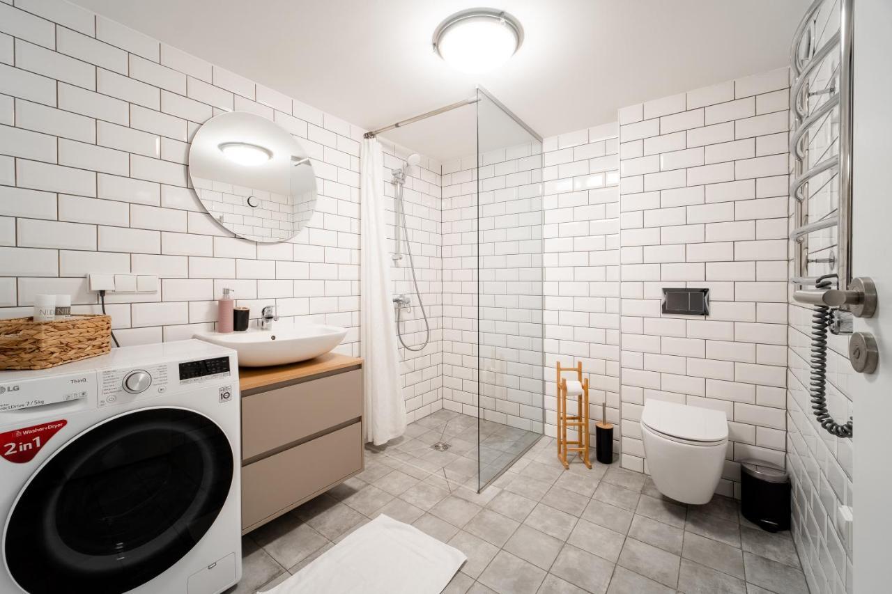 Owl Jazz Apartments - Luxury Apartments In The Heart Of The City Каунас Екстериор снимка