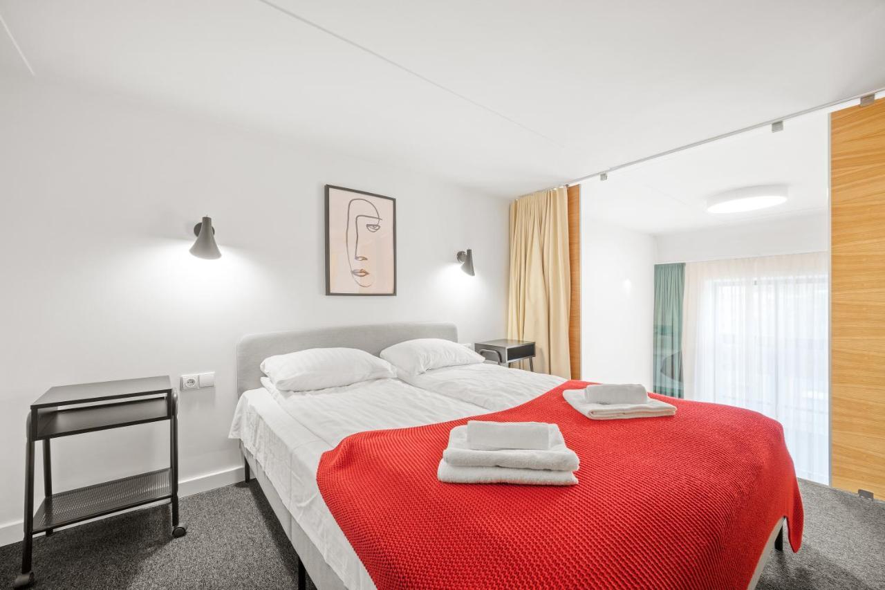 Owl Jazz Apartments - Luxury Apartments In The Heart Of The City Каунас Екстериор снимка