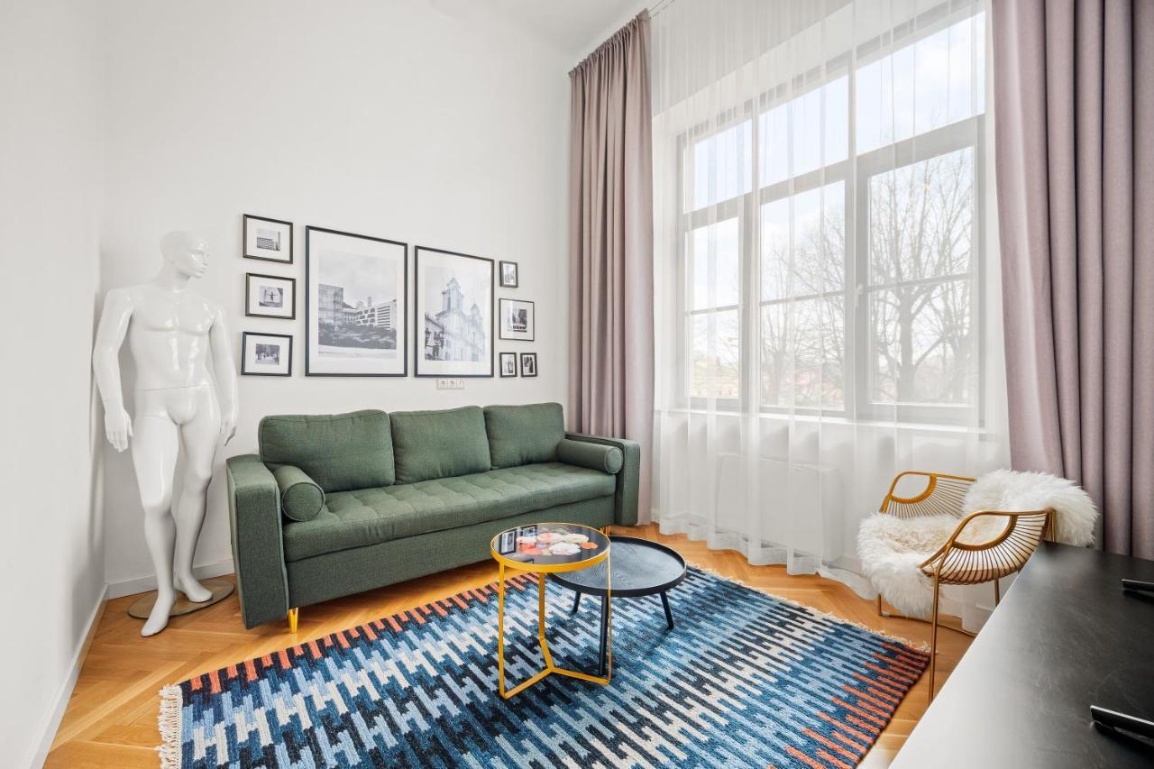 Owl Jazz Apartments - Luxury Apartments In The Heart Of The City Каунас Екстериор снимка
